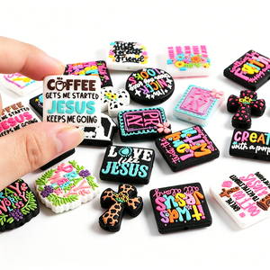 Breloques en silicone colorées de qualité alimentaire sans BPA avec citations et motifs religieux pour la fabrication de bracelets et de perles pour stylos - Product Image 3