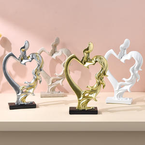 Statua in Resina di Coppia che si Bacia, Scultura d'Amore Fatta a Mano per Regalo di Nozze, Decorazione Casa, Vendita all'Ingrosso per Rivenditori ed Eventi - Product Image 2