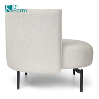 Kuckiger und schlanker italienischer stilvoller Einzelsofa Metallbeine Armchair Büro Wohnzimmer Freizeitsessel Akzentsofa