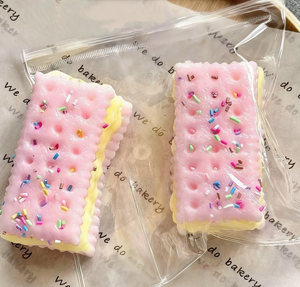 Nouveauté : Jouets anti-stress en silicone TPE en forme de biscuits sandwich, mini jouets souples pour soulager l'anxiété des enfants - Product Image 2