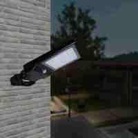 Lampadaire solaire tout-en-un à LED étanche IP65 Télécommande ABS Installation flexible Détecteur de mouvement Rue solaire