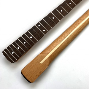 Mástil de guitarra ST personalizado de 22 trastes, radio de 9.5 pulgadas, de caoba satinada con diapasón de palisandro - Product Image 3