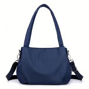 Women's All Seasons Fashion Large Capacity <b>Nylon</b> <b>Tote</b> <b>Bag</b> Adjustable Strap Waterproof Hobo Design <b>Zipper</b> Closure Polyester Beach - Product Image 1