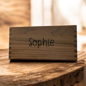 Caja Rectangular de Madera de Nogal con Tapa Deslizante <span class=keywords><strong>y</strong></span> Decoración de Madera con <span class=keywords><strong>Nombre</strong></span> Personalizado, Caja de Almacenamiento para Recuerdos <span class=keywords><strong>y</strong></span> Fotos - Product Image 6