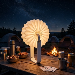 Lanterne en papier pliable légère pour les aventures en plein air, lampe LED accordéon pliable avec poignée en bois, longue durée de vie - Product Image 5