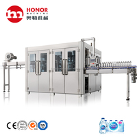 Machine de remplissage et d'gourde automatique 10000bph 0,2l-2L, pour remplir et bouteilles d'eau purifiée, de jus frais, de thé