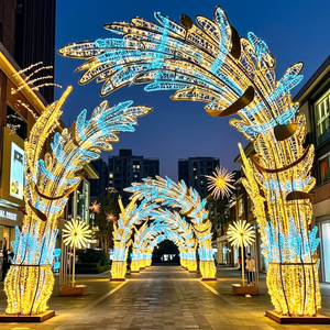 Túnel de Luces Navideño Gigante para Centros Comerciales, Plazas de Ciudades, Parques, Resorts y Atracciones Navideñas al Aire Libre - Product Image 1