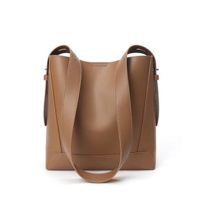 Bolso Bandolera de Cuero Genuino de Gran Capacidad con Logotipo Personalizado, 50 Piezas, para Mujer, para Todas las Temporadas, Versátil, para Viajes Diarios - Product Image 5