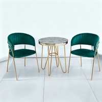 Chaises de salle à manger modernes de haute qualité avec pieds en métal plaqué or, dossier incurvé à rayures verticales en velours doux, pour la maison, le bureau, la salle à manger