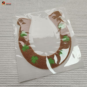 Parches Termoadhesivos DTF Personalizados al por Mayor, Grandes, de Felpa, con Diseño de Trébol de Cuatro Hojas, para Ropa - Product Image 2