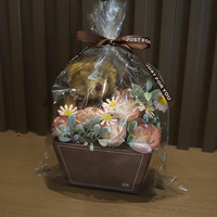 TC Venta al por mayor Oso de peluche Juguete Cuadrado Rosas artificiales Flores Caja de regalo Ramo para boda Jabón Rosas Oso de peluche Ramo de muñecas