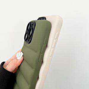 Étui de téléphone <span class=keywords><strong>antichoc</strong></span> 2 en 1 en TPU et en tissu doux pour <span class=keywords><strong>iPhone</strong></span> 16 14 Plus Pro Max XR XS, approvisionnement en vrac - Product Image 3