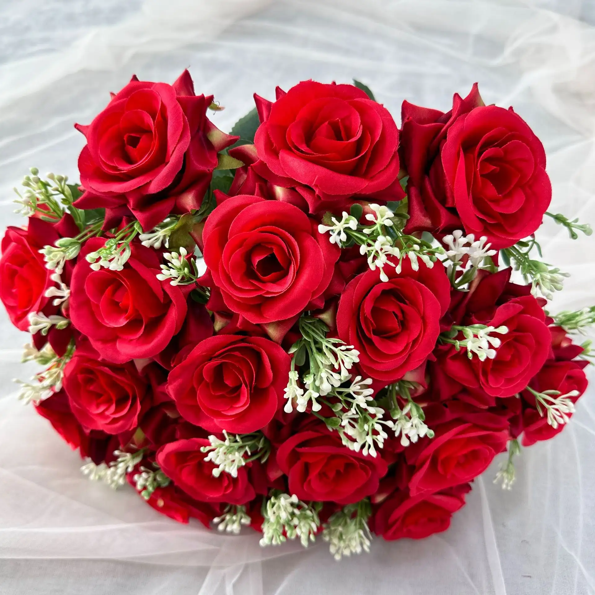 עיצוב חדש באיכות גבוהה 18 ראשי ורד זר פרח משי אדום כלה זר בית פנים אגרטל DIY קישוט.