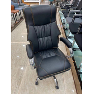Tabouret <span class=keywords><strong>de</strong></span> bureau ergonomique moderne noir pour assistants dentaires et spa, avec dossier réglable, base en acier étanche et revêtement en cuir synthétique - Product Image 2