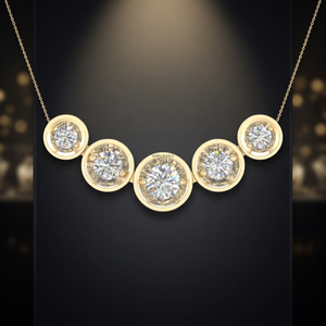 จี้เพชรทรงห้าเหลี่ยมแบบฝังขอบเพชรเม็ดเล็ก 10K/14K/18K ทองคำ 925/935 เงินแท้ - เครื่องประดับอินเทรนด์สำหรับวันครบรอบและงานหมั้น - Product Image 1
