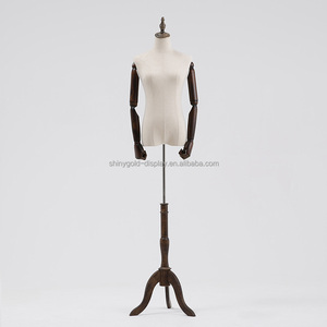 Manichini Femminili Antichi per Negozi di Abbigliamento con Base in Legno, Modelli Regolabili a Mezzo Busto, Manichini Espositivi in Legno - Product Image 6