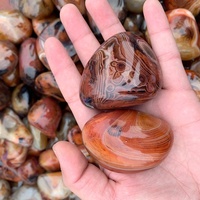 En gros Naturel Sardonyx Quartz Cristal De Roche soie agate paume Guérison