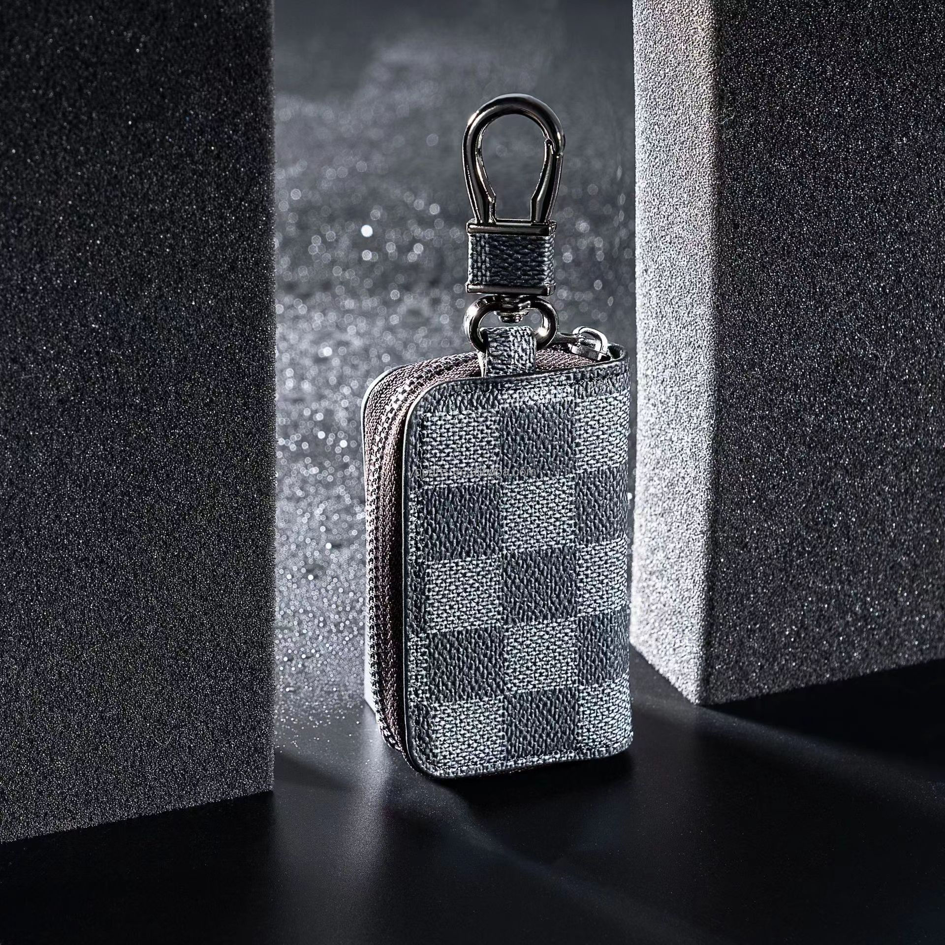 Universal Car Key Case Anti-Lost Anti-Scratch Protection Decorative Hide Bag Accessories by YH | pho