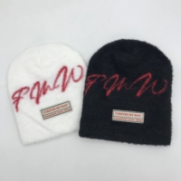 Unisex Winter Beanie Hoed Met Custom Logo Mohair Buiten Geweven Label Stripfiguur Afdrukken Houden Warme Beeldstijl