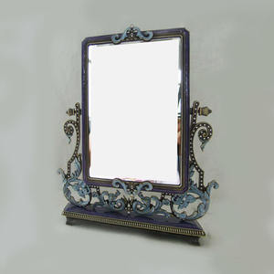 <span class=keywords><strong>Espejo</strong></span> <span class=keywords><strong>de</strong></span> <span class=keywords><strong>mesa</strong></span> <span class=keywords><strong>de</strong></span> metal esmaltado con diamantes <span class=keywords><strong>de</strong></span> imitación Chapado en bronce vintage 5x7 pulgadas - Product Image 2