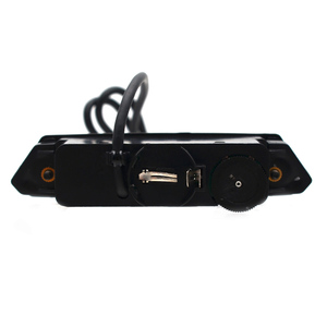 ระบบปรีแอมป์ SkySonic รุ่น T-901 พร้อมปิ๊กอัพแบบ Piezo, ตัวจับปิ๊กขนาด 81-98 มม. สำหรับกีตาร์แบบมีช่องเสียง - Product Image 3