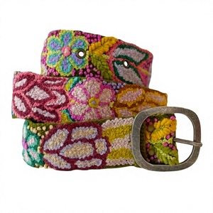 Ceinture de mode traditionnelle brodée de perles, faite à la main pour femmes et filles, ceinture de taille brodée de perles faite à la main - Product Image 2