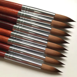 แปรงอะคริลิคสำหรับทำเล็บ ขนโคเลนสกี้แท้ 100% ด้ามไม้สีแดง ปลายแปรงแบบจีบ ขนาด 8 ถึง 24 สำหรับใช้กับผงอะคริลิคในร้านทำเล็บ - Product Image 3