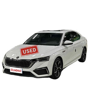 Skoda <span class=keywords><strong>Octavia</strong></span> <span class=keywords><strong>2023</strong></span>, 5 Puertas, 5 Plazas, Hatchback Usado, Automático, Interior Oscuro, Volante a la Izquierda - Product Image 1