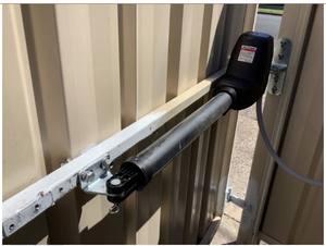 Motor Eléctrico <span class=keywords><strong>para</strong></span> Puerta Batiente LockMaster LM1202, Motor Automático <span class=keywords><strong>para</strong></span> Puertas Batientes Dobles de hasta 400 kg x 2 Hojas - Product Image 5