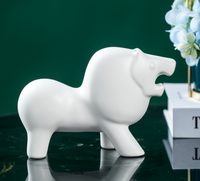 Figurine de tigre en céramique au design contemporain et cuite à haute température pour la décoration de bureau et de table à la maison (style chinois)