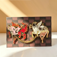 Badge métallique pliable de haute qualité, personnalisé, avec ouverture à charnière, émail dur, épinglette pliante personnalisée en émail
