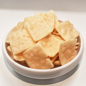 <span class=keywords><strong>Chips</strong></span> de camarones crujientes inflados, nuevos bocadillos salados de estilo exótico, ventas directas de fábrica, precio bajo al por mayor, en bolsas - Product Image 6