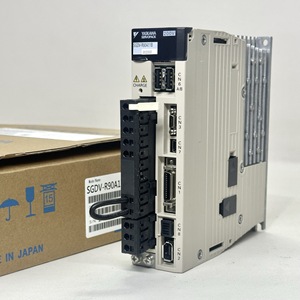 เซอร์โวแพ็ค Yaskawa รุ่น SGDV-2R8A01A 200V สำหรับมอเตอร์เซอร์โว - Product Image 3