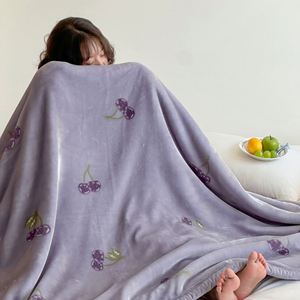 Manta de Franela Ecológica con Estampado de Dibujos Animados de Lujo para Decoración de Dormitorio y Sala de Estar - Product Image 1