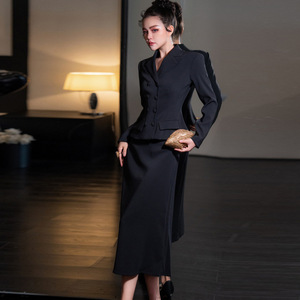 Abito Lungo Elegante Nero da Donna con Bottoni a Maniche Lunghe, Vestito Attillato a Vita Alta, Gonna Lunga, Collezione 2026 - Vendita all'Ingrosso per Boutique - Product Image 4