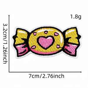 Patchs brodés thermocollants mignons sur le thème des aliments (biscuits, chips, donuts, lait, omelettes, bonbons, desserts) pour la décoration - Product Image 3