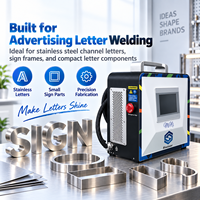 Soudeuse laser portable QCW 300W, machine de soudage laser à fibre portative pour la fabrication de lettres en acier inoxydable et de panneaux signalétiques