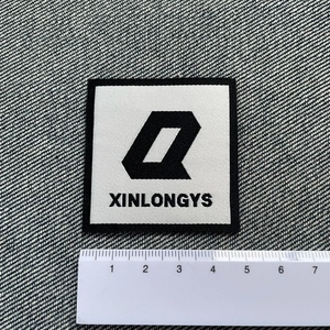 Sang Trọng Tùy Chỉnh Dệt Nhãn Hiệu Và Cổ Thẻ Cho Thời Trang Thẳng Cắt Tùy Chỉnh Quần Áo Vải Với Laser Cắt Cạnh - Product Image 5