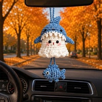 Ornement de voiture fantôme au crochet fait main, pendentif fantôme tricoté mignon avec chapeau, breloque pour rétroviseur, porte-clés de sac, cadeau