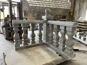 מעקות גרניט לבן-אפור טבעי יפהפה וזול לחצר, למרפסת, למדרגות ולמעקות מדרגות, מגולפים בעבודת יד. - Product Image 3