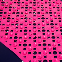 Tapis de sol de salle de bain en PVC moderne et écologique Grand tapis antidérapant pour salle de douche Baignoire Tapis de massage pour pieds Design carré Fabriqué à la machine