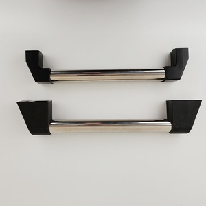 Manija Tubular de Acero Inoxidable para Puerta de Gabinete Kh 4485, Herrajes Industriales - Product Image 1