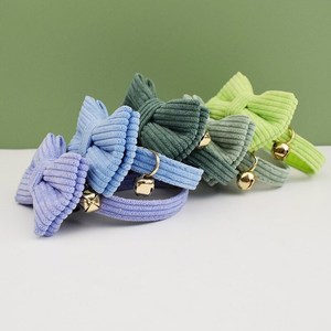 Collar de Terciopelo Suave para Perros y Gatos, Diseño Bonito, Ajustable, de Lujo, con Cascabeles - Product Image 4