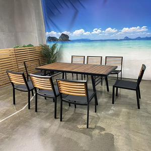 Ensemble de table à manger en teck de luxe moderne, style européen, mobilier de patio en aluminium et bois pour l'extérieur, idéal pour les hôtels, les villas et les dîners en jardin - Product Image 3