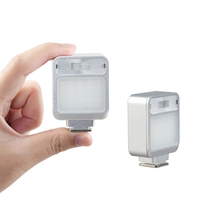Mini Lampe Vidéo LED Rechargeable Personnalisable OEM 6500K, Lumière d'Appoint Portable pour Appareil Photo Reflex Numérique avec Griffe Porte-Accessoire