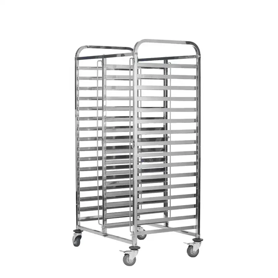 High temperature and wear resistant pallets can be paired with stainless steel pallet racks and trolleys