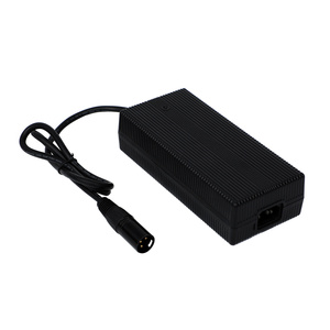CE GS KC UL SAA 12 Volts 20 Amp 10a Ebike Scooter <span class=keywords><strong>Moto</strong></span> <span class=keywords><strong>Chargeur</strong></span> de <span class=keywords><strong>Batterie</strong></span> XT90 XT60 5.5x2.1cm 12.6v <span class=keywords><strong>Chargeur</strong></span> de <span class=keywords><strong>Batterie</strong></span> au Lithium - Product Image 2