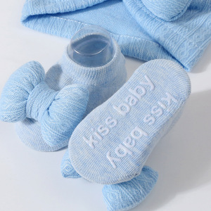 All'ingrosso neonato in maglia di cotone colorato con fiocco lavorato a maglia Set di calzini per il cappello per la testa del bambino adatto per 0-12 mesi - Product Image 3