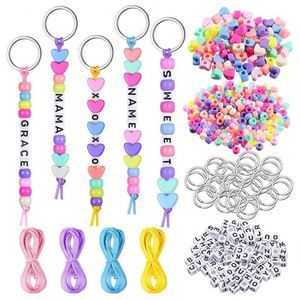 Kit de fabrication de bijoux DIY en gros, kit de fabrication de porte-clés ajustables avec lettres pour filles, kit de fabrication DIY, kit de perles acryliques 26 lettres - Product Image 4