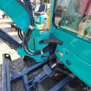 Mini-pelleteuse Kubota U30 d'occasion (fabriquée au Japon) à faible heure avec chenilles en acier - Product Image 4